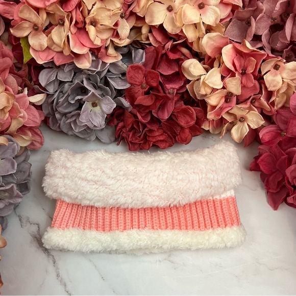 Infant Baby Pink Striped Winter Hat & Ring Scarf Set - Picture 15 of 16